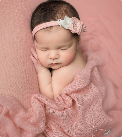pink_bg_baby